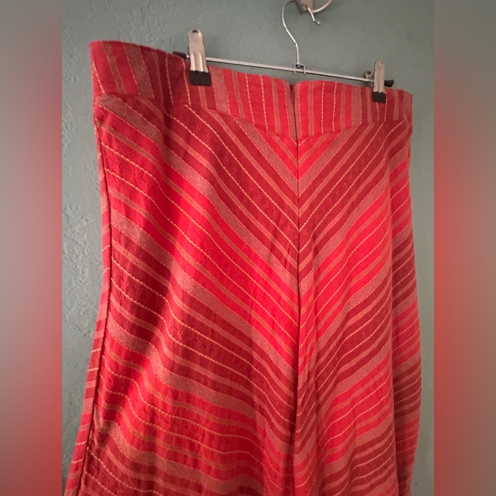 Red Maxi Skirt for event Wear, western, textured, boho - Picture 4 of 5